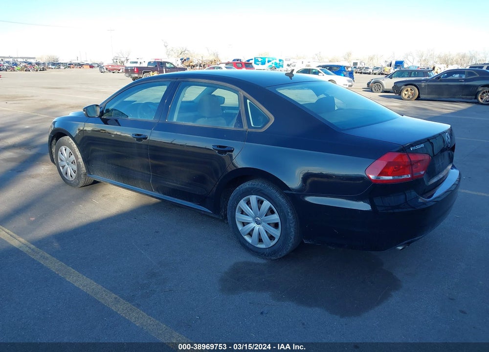 2013 VOLKSWAGEN PASSAT 2.5L S VIN: 1VWAH7A39DC150785