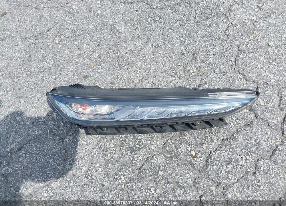 2019 HYUNDAI KONA SE VIN: KM8K12AA0KU337784