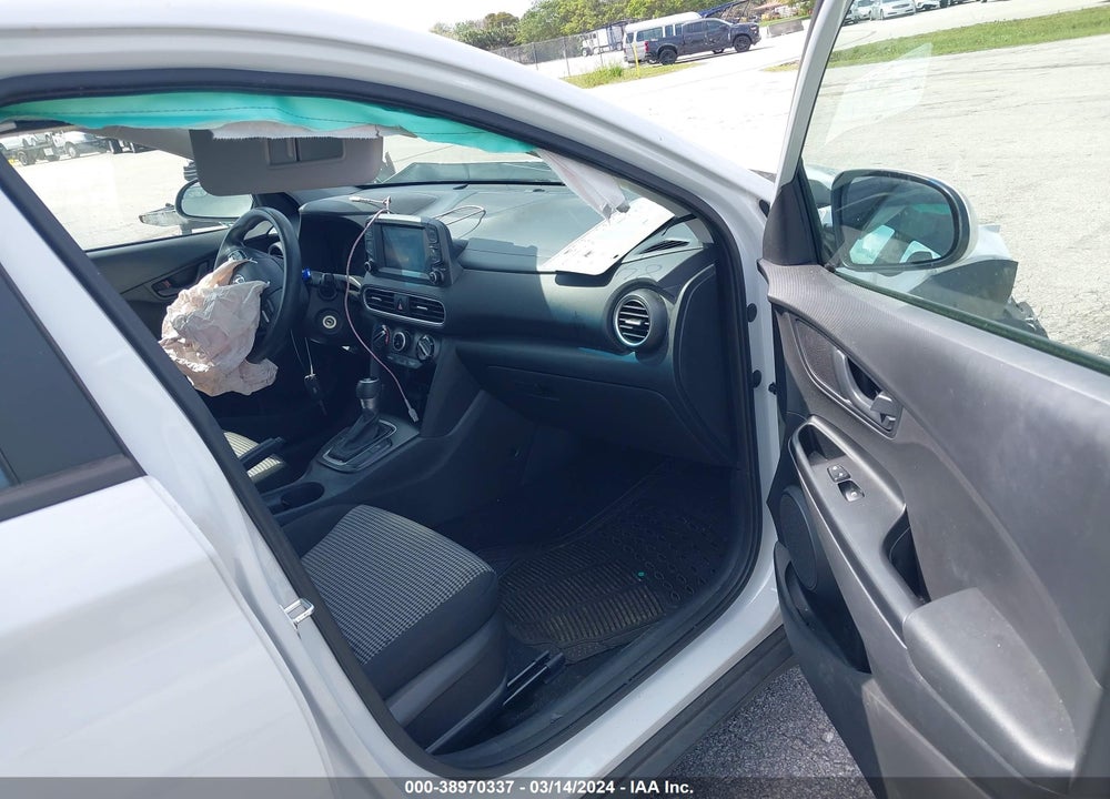 2019 HYUNDAI KONA SE VIN: KM8K12AA0KU337784
