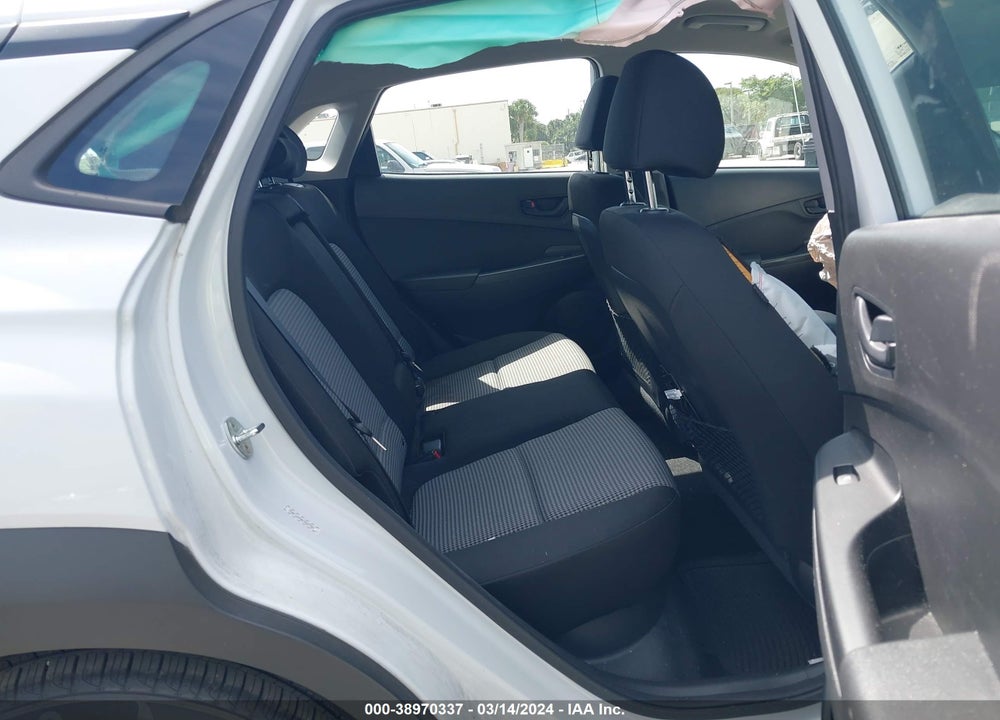 2019 HYUNDAI KONA SE VIN: KM8K12AA0KU337784