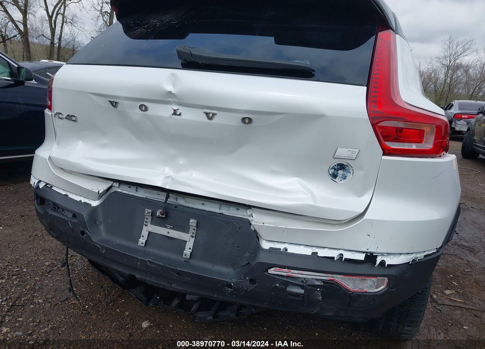 2021 VOLVO XC40 RECHARGE PURE ELECTRIC P8 VIN: YV4ED3UR5M2536356