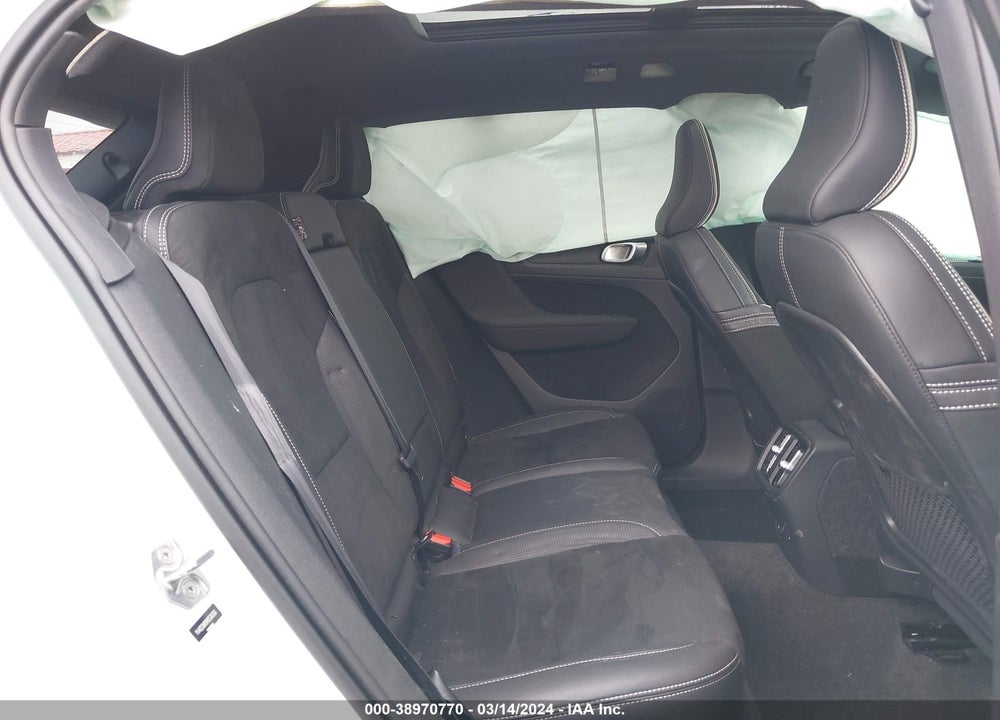 2021 VOLVO XC40 RECHARGE PURE ELECTRIC P8 VIN: YV4ED3UR5M2536356