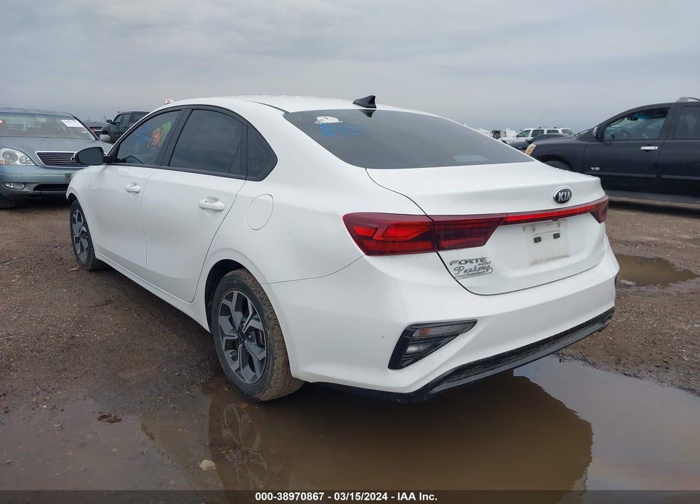 2021 KIA FORTE LXS VIN: 3KPF24ADXME343649