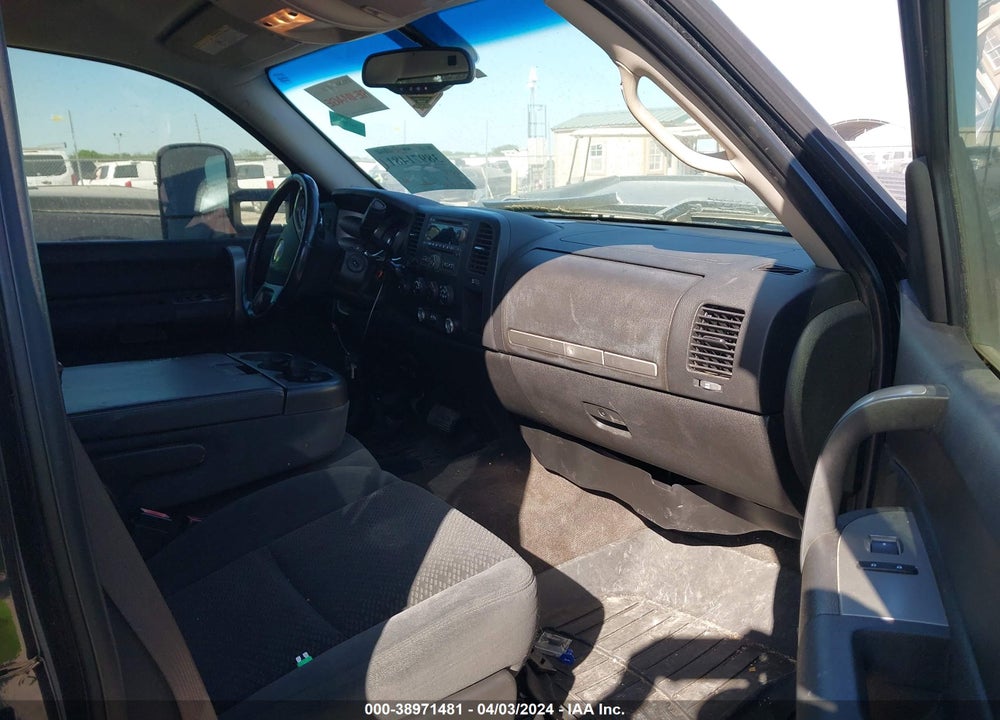 2008 CHEVROLET SILVERADO 3500HD LT1 VIN: 1GCJK33688F148809