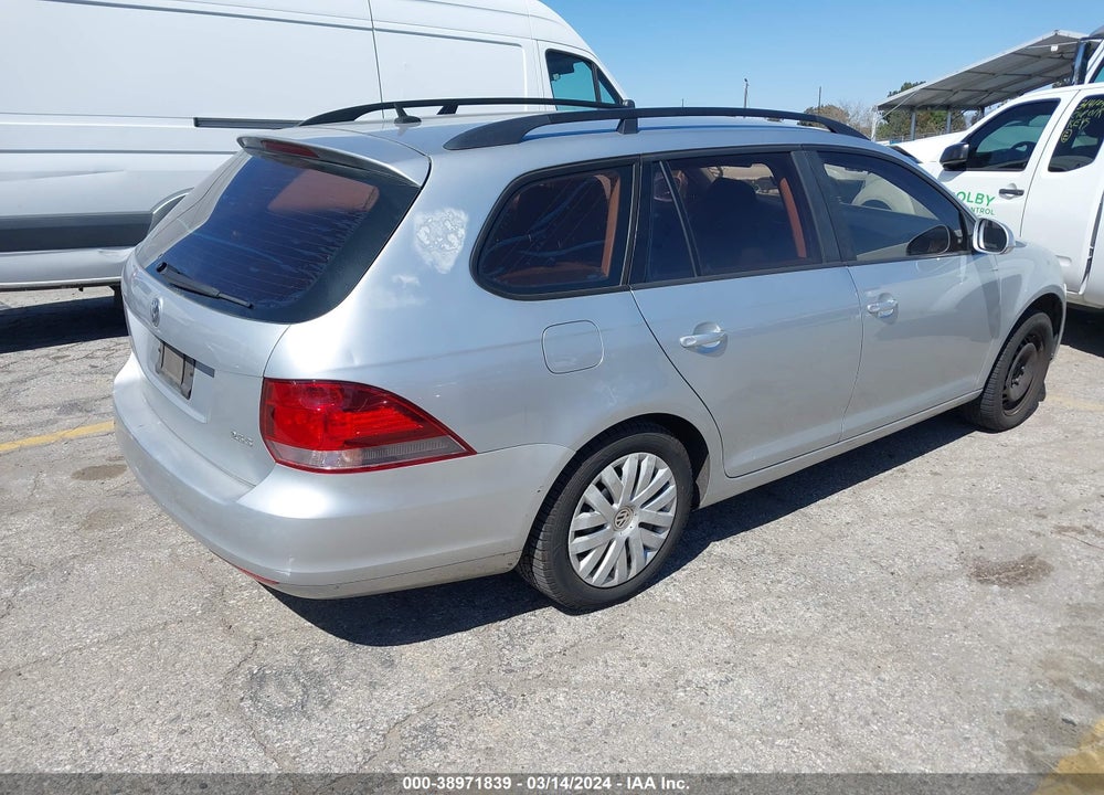 2013 VOLKSWAGEN JETTA SPORTWAGEN 2.5L S VIN: 3VWPP7AJ4DM642733