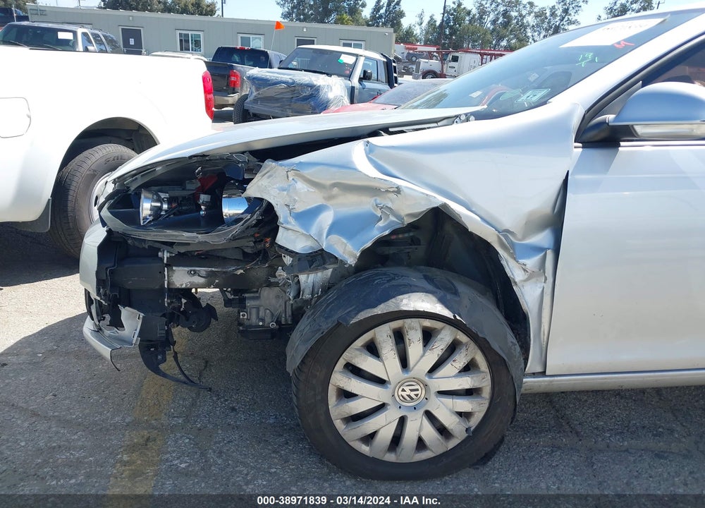 2013 VOLKSWAGEN JETTA SPORTWAGEN 2.5L S VIN: 3VWPP7AJ4DM642733