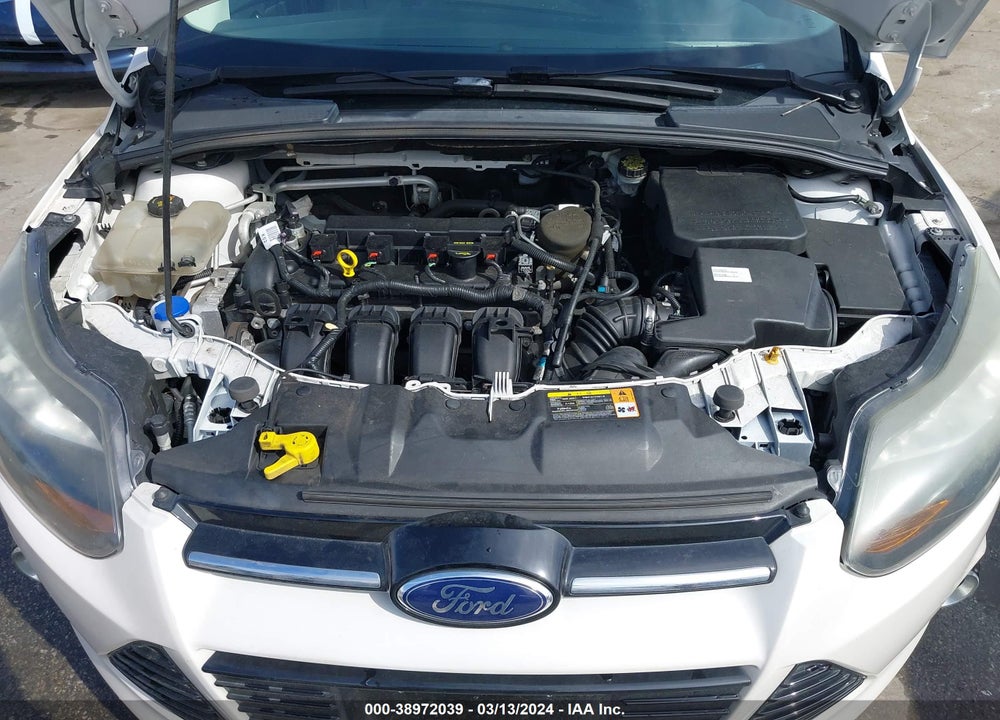 2014 FORD FOCUS TITANIUM VIN: 1FADP3J23EL189558
