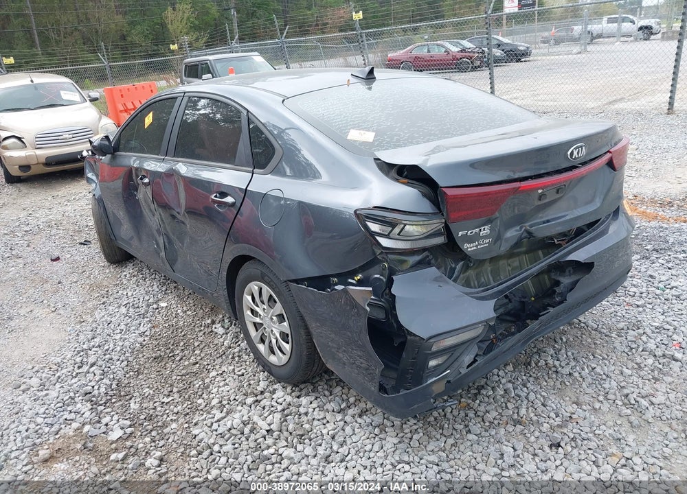 2021 KIA FORTE FE VIN: 3KPF24ADXME312403