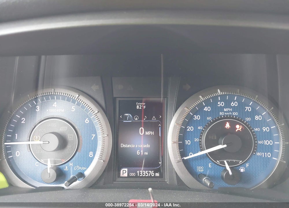 2017 TOYOTA SIENNA XLE 8 PASSENGER VIN: 5TDYZ3DC4HS891322