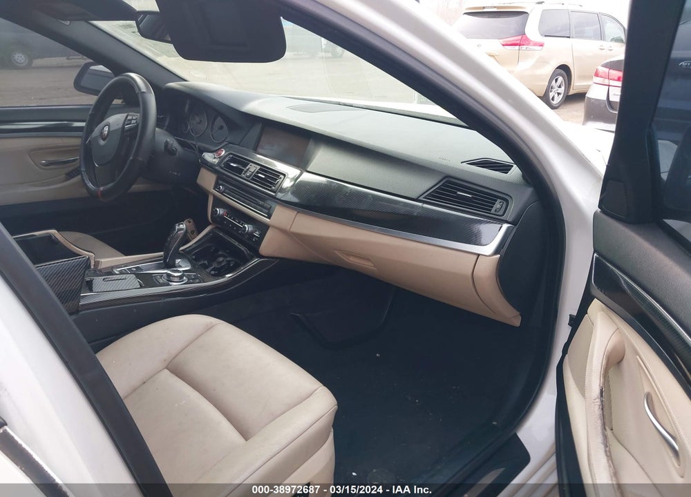 2011 BMW 528I VIN: WBAFR1C55BC260826