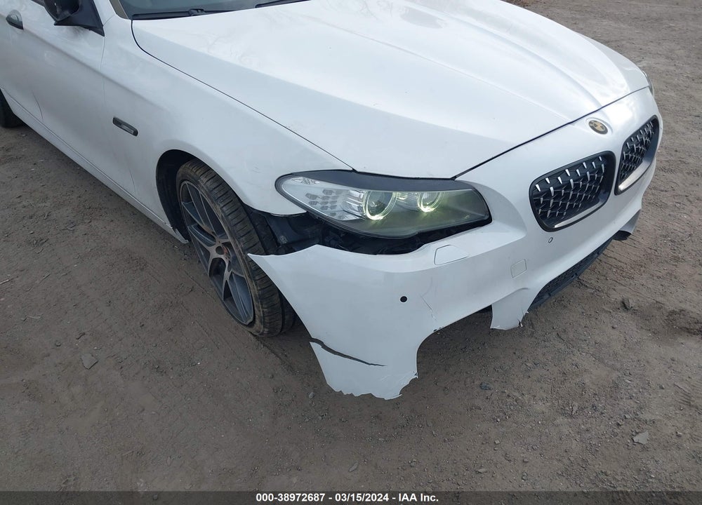 2011 BMW 528I VIN: WBAFR1C55BC260826