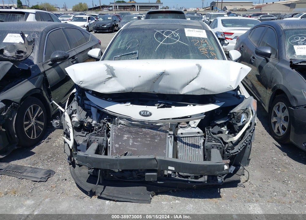 2019 KIA OPTIMA VIN: 5XXGU4L11KG303644