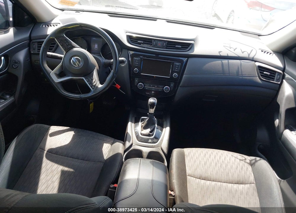 2018 NISSAN ROGUE SV VIN: 5N1AT2MT6JC746394