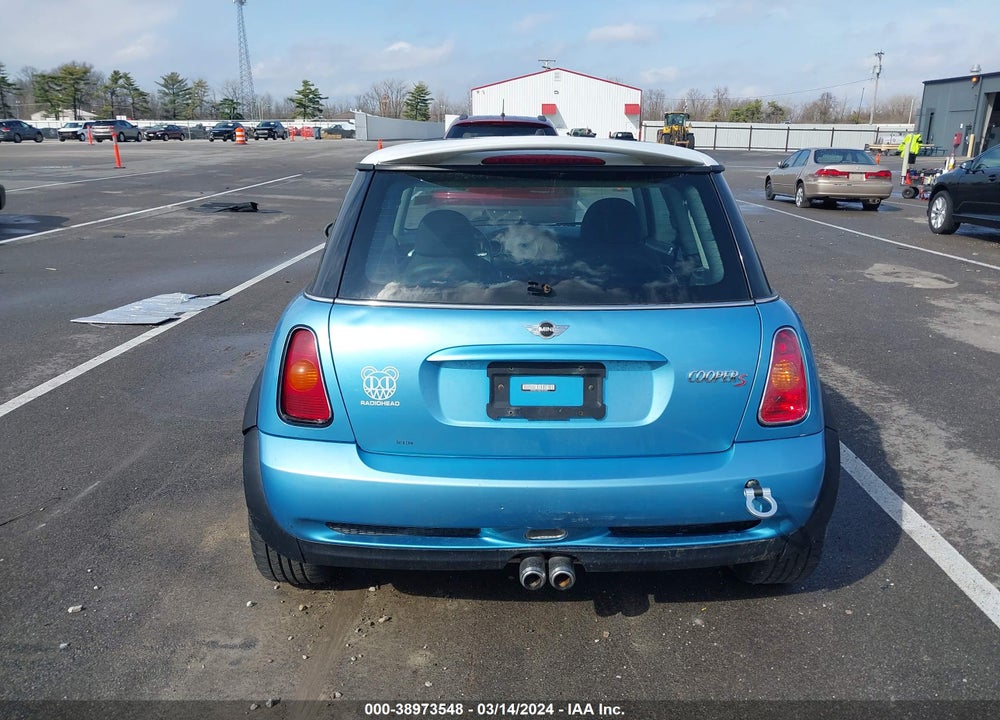 2002 MINI COOPER S VIN: WMWRE33482TD53225