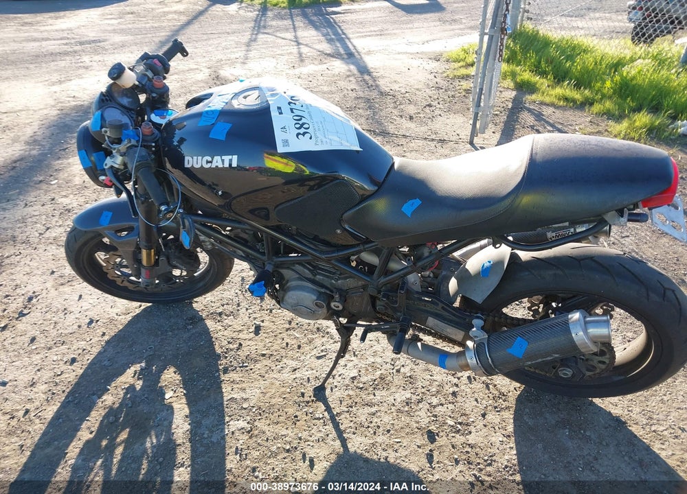 2005 DUCATI M600 VIN: ZDM1RA2K15B067589