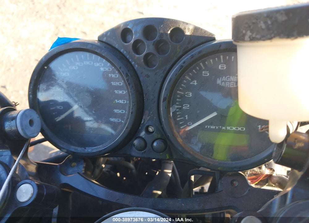 2005 DUCATI M600 VIN: ZDM1RA2K15B067589
