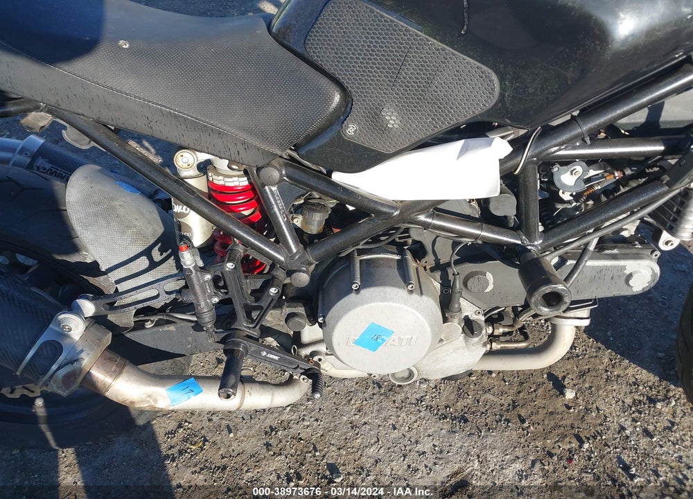 2005 DUCATI M600 VIN: ZDM1RA2K15B067589
