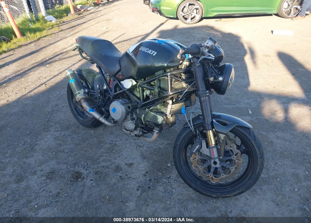 2005 DUCATI M600 VIN: ZDM1RA2K15B067589