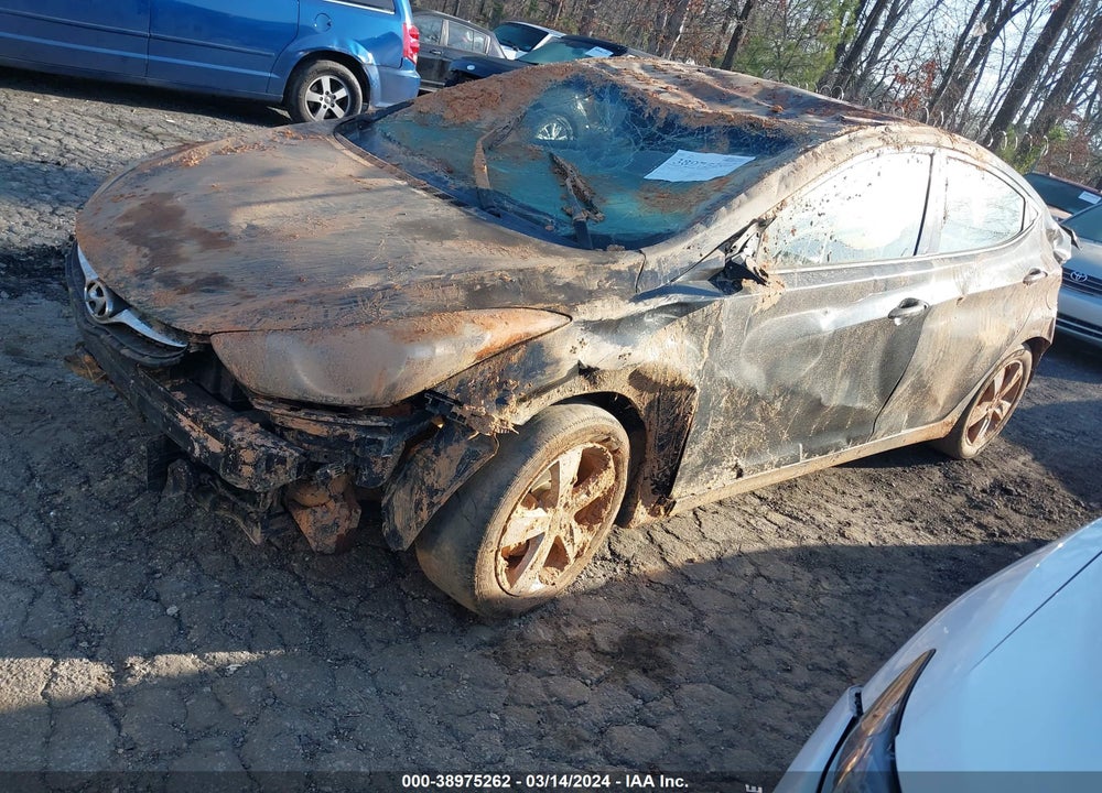 2013 HYUNDAI ELANTRA GLS VIN: KMHDH4AE6DU795562