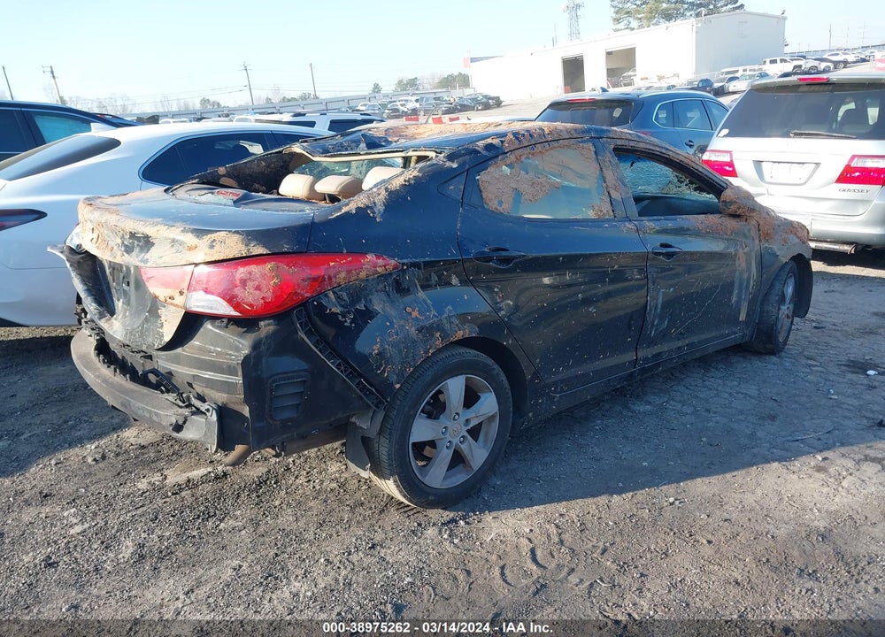 2013 HYUNDAI ELANTRA GLS VIN: KMHDH4AE6DU795562