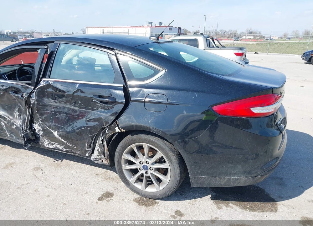 2017 FORD FUSION SE VIN: 3FA6P0HD4HR345692