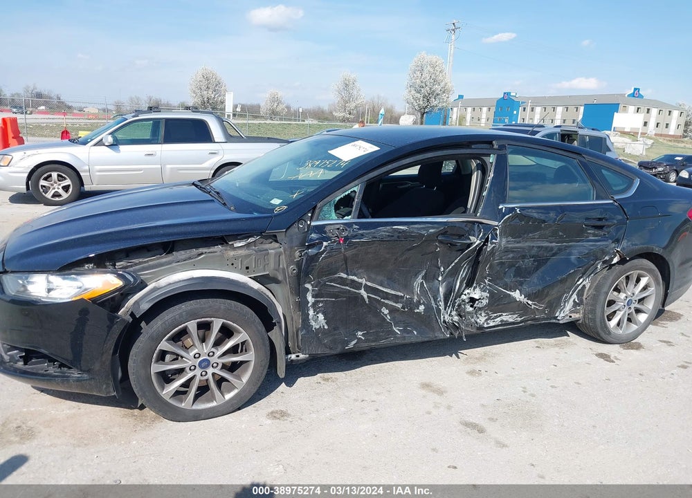 2017 FORD FUSION SE VIN: 3FA6P0HD4HR345692