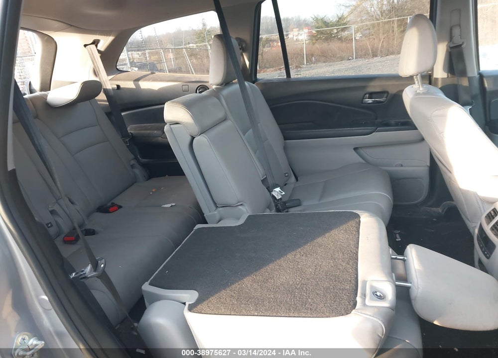 2017 HONDA PILOT EX-L VIN: 5FNYF6H5XHB010178