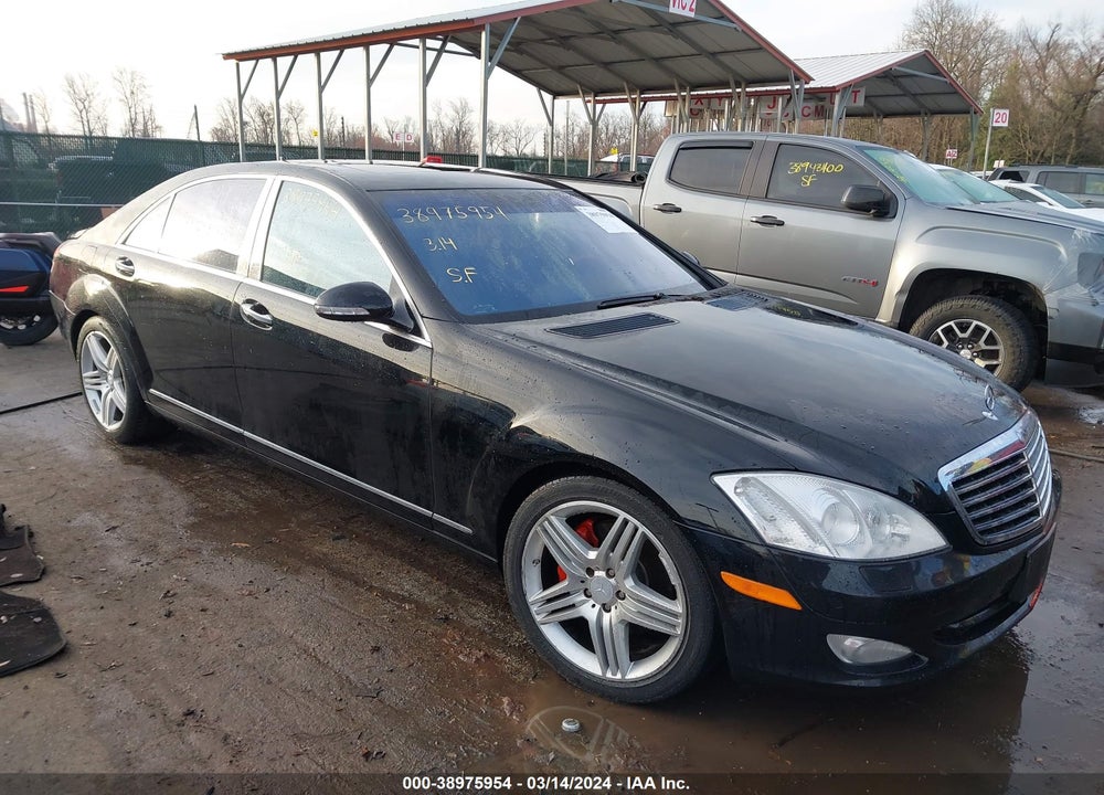 2009 MERCEDES-BENZ S 550 VIN: WDDNG71X59A281019
