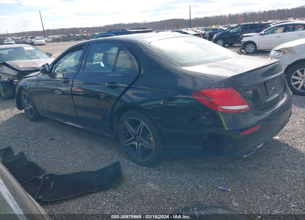 2018 MERCEDES-BENZ E 300 VIN: WDDZF4JBXJA469918