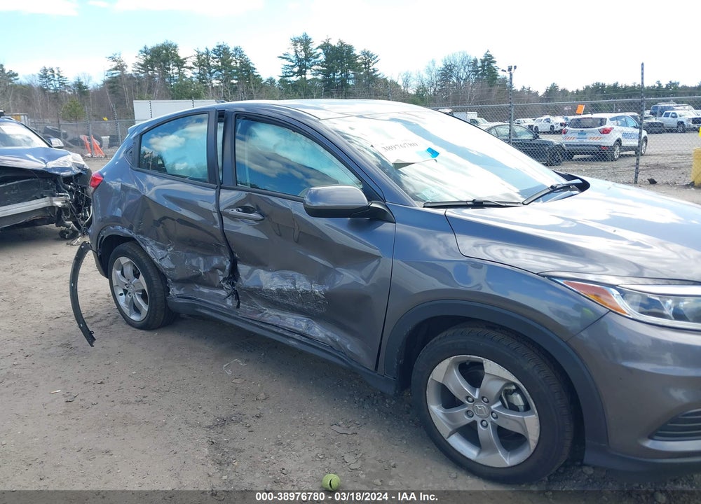 2022 HONDA HR-V AWD LX VIN: 3CZRU6H37NM769056