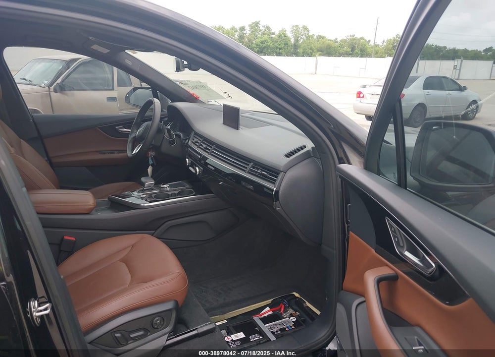2019 AUDI Q7 VIN: WA1VAAF70KD017738