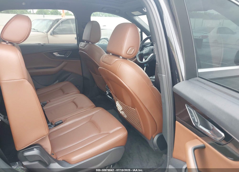 2019 AUDI Q7 VIN: WA1VAAF70KD017738