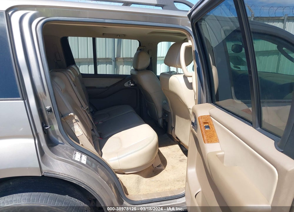 2005 NISSAN PATHFINDER LE VIN: 5N1AR18U45C784675