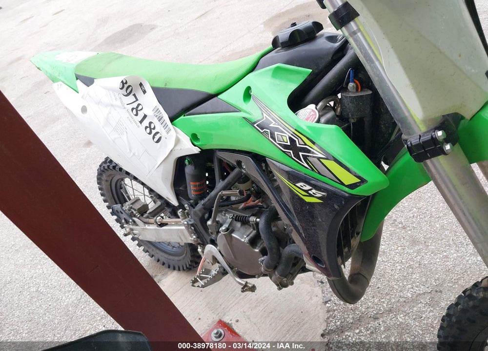 2018 KAWASAKI KX85 C VIN: JKBKXFCC8JA012573