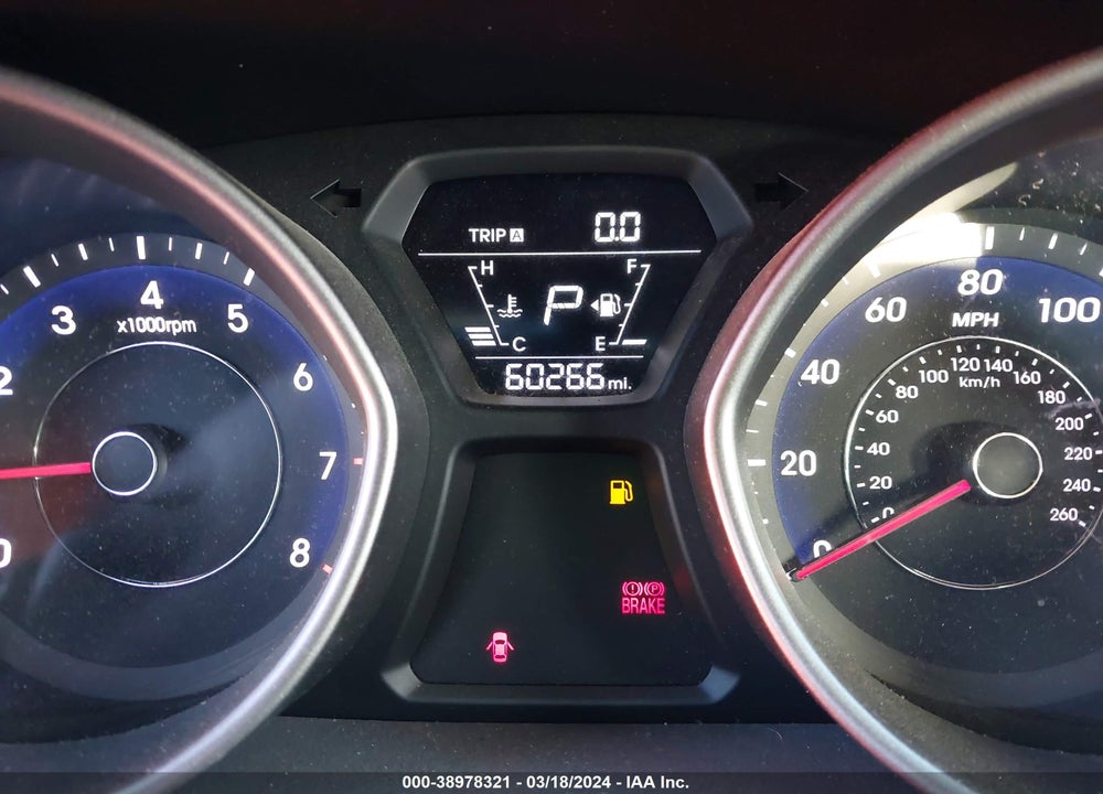 2016 HYUNDAI ELANTRA SE VIN: 5NPDH4AE4GH711032