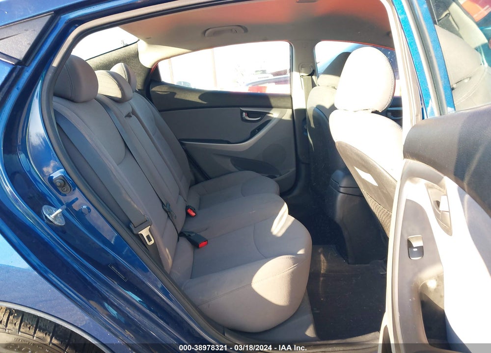 2016 HYUNDAI ELANTRA SE VIN: 5NPDH4AE4GH711032