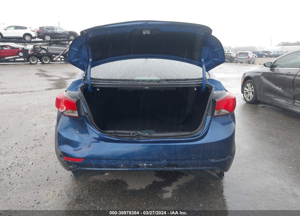 2015 HYUNDAI ELANTRA SE VIN: 5NPDH4AE4FH581381