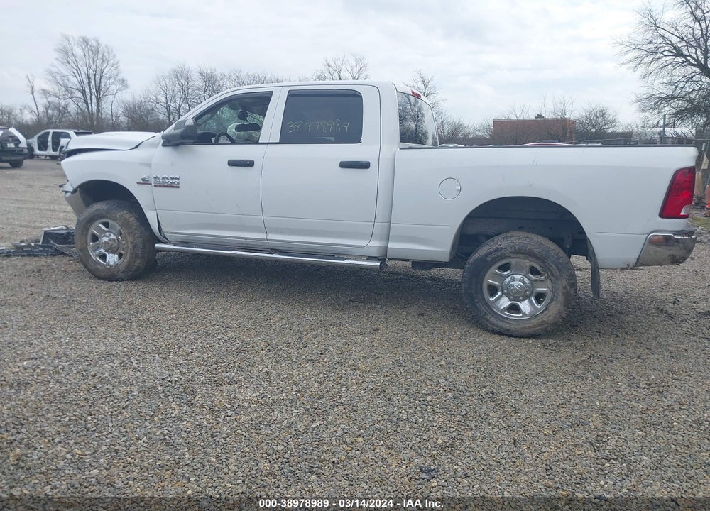 2016 RAM 2500 TRADESMAN VIN: 3C6UR5CL3GG129146