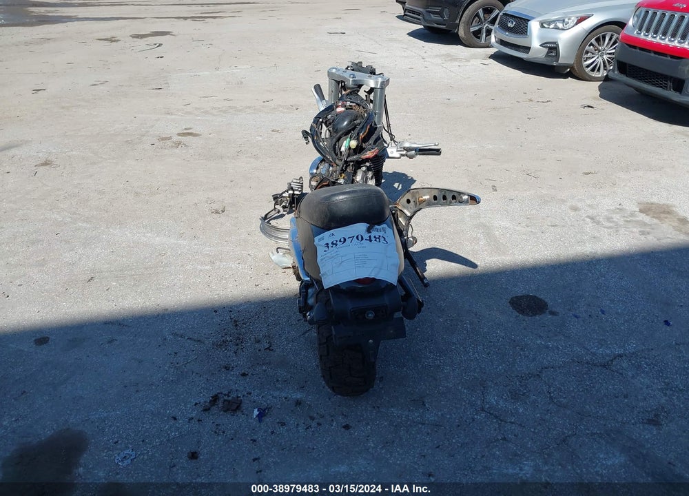 2014 SUZUKI VZ800 VIN: JS1VS56A5E2100016
