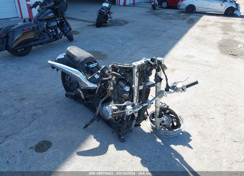 2014 SUZUKI VZ800 VIN: JS1VS56A5E2100016