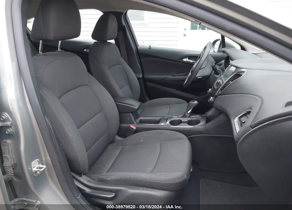2017 CHEVROLET CRUZE LT AUTO VIN: 3G1BE5SM8HS543469