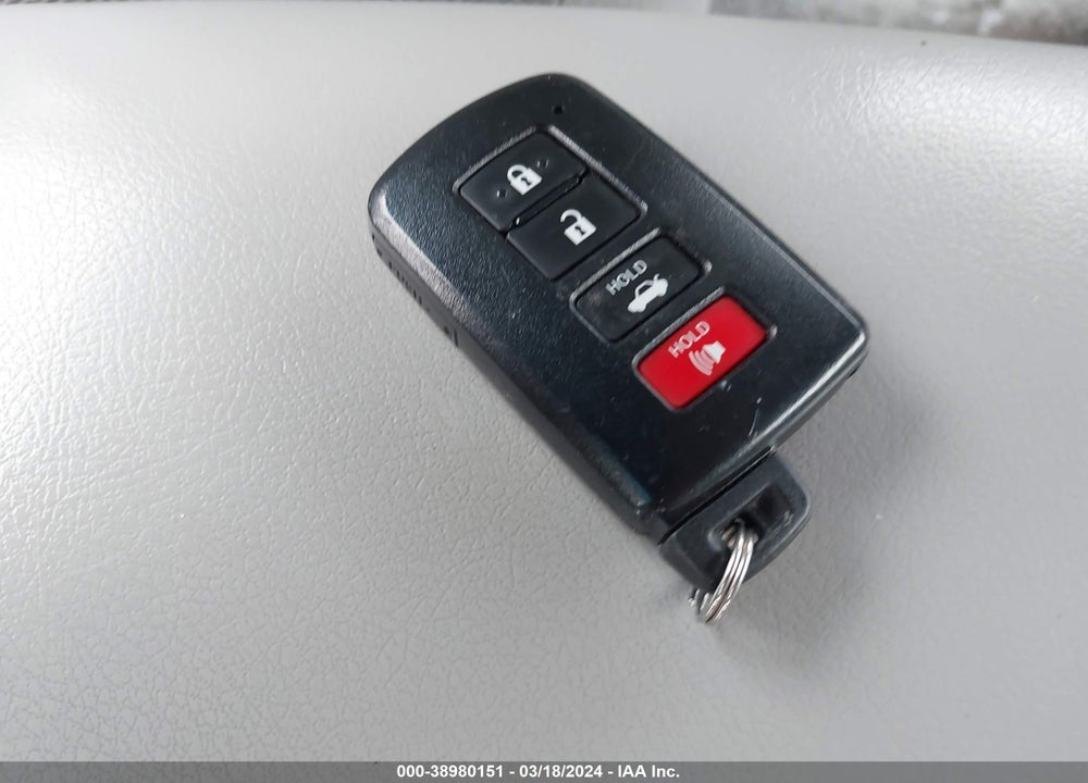 2012 TOYOTA CAMRY HYBRID XLE VIN: 4T1BD1FK7CU039687