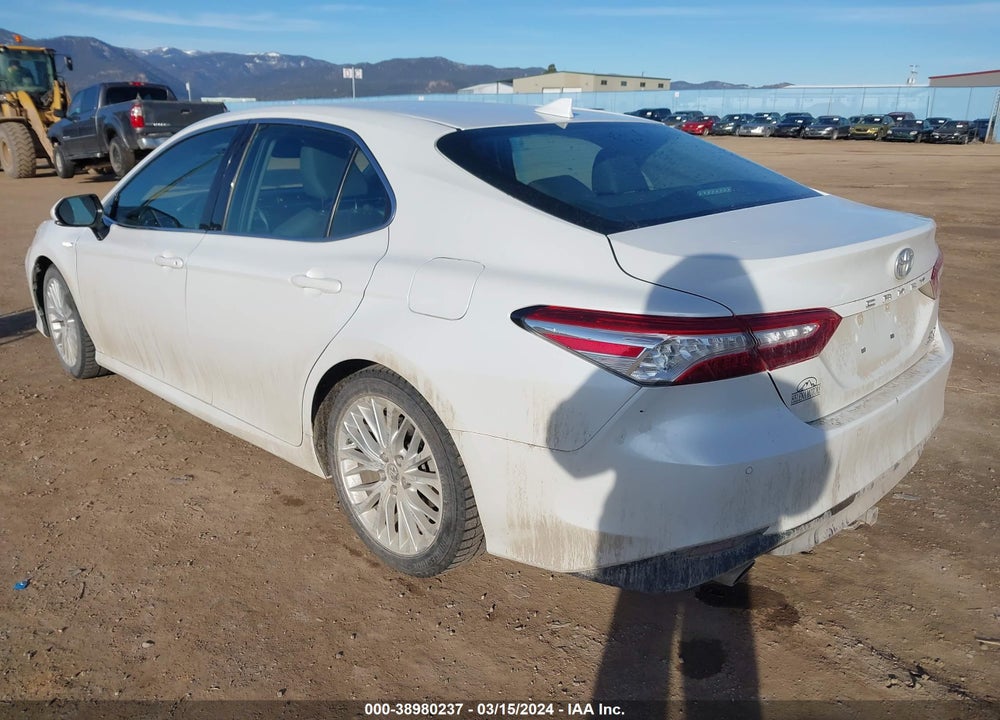 2018 TOYOTA CAMRY HYBRID XLE VIN: 4T1B21HK4JU003147