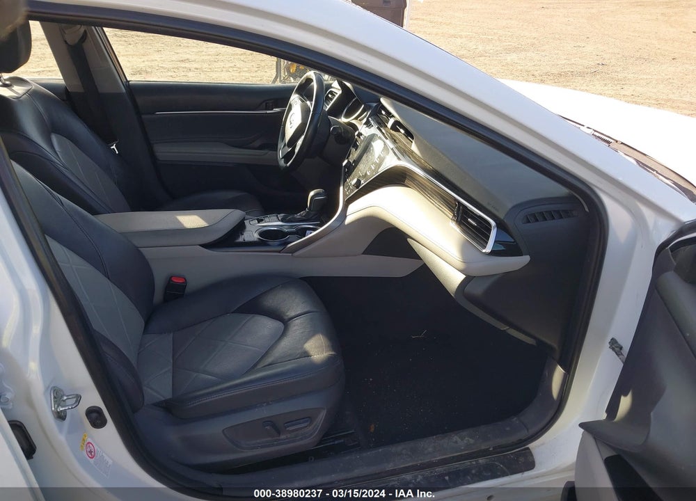 2018 TOYOTA CAMRY HYBRID XLE VIN: 4T1B21HK4JU003147