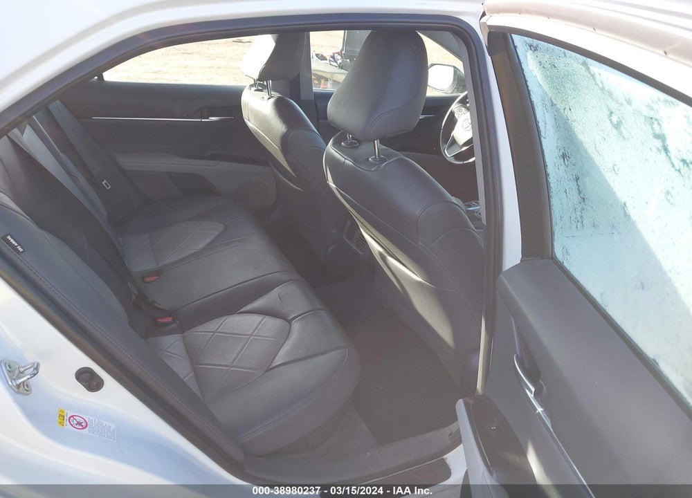 2018 TOYOTA CAMRY HYBRID XLE VIN: 4T1B21HK4JU003147