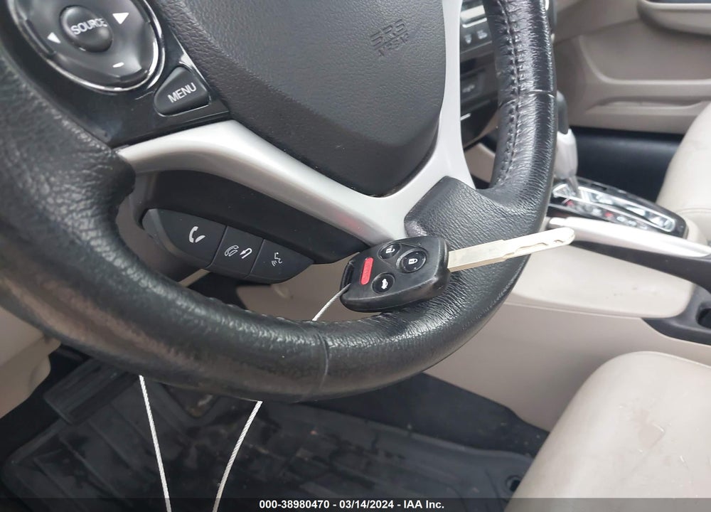 2013 HONDA CIVIC HYBRID VIN: 19XFB4F34DE000058