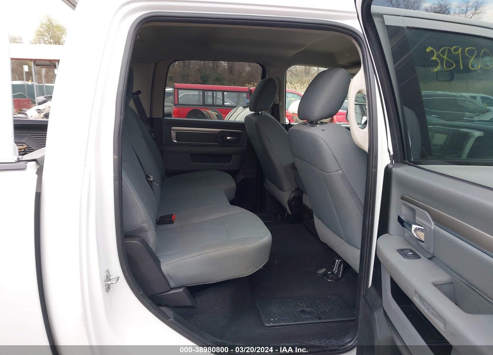 2019 RAM 1500 CLASSIC SLT 4X2 6'4 BOX VIN: 1C6RR6TT8KS661246