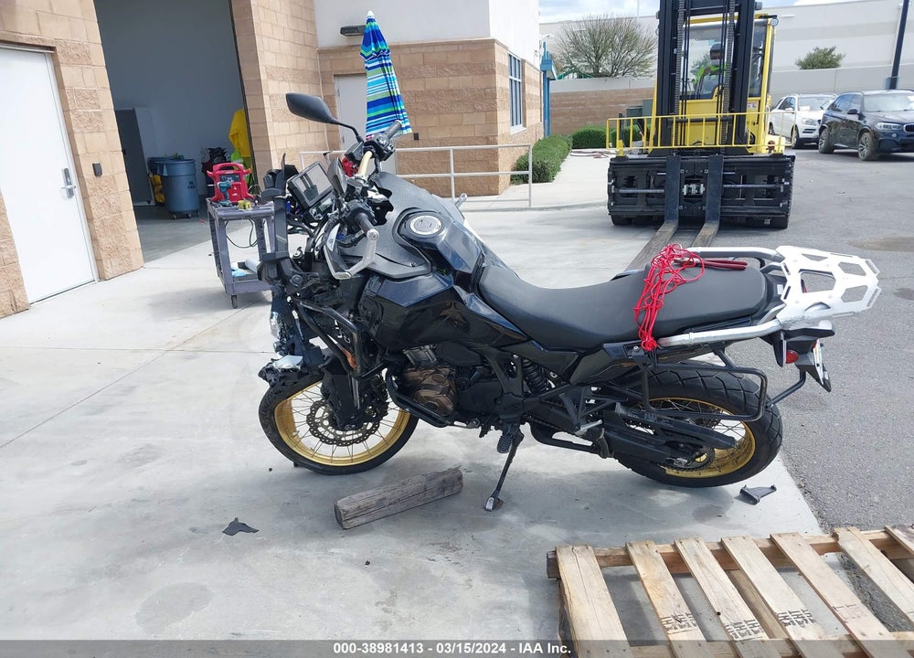 2021 HONDA CRF1100 D4 VIN: JH2SD1043MK100326