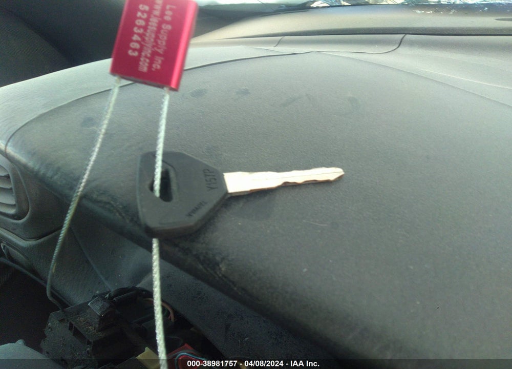1998 CHRYSLER CONCORDE LX VIN: 2C3HD46J3WH210793