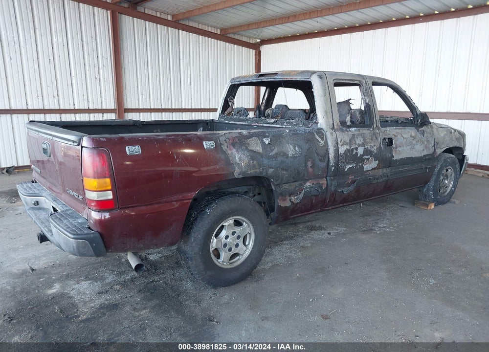 2001 CHEVROLET SILVERADO 1500 LS VIN: 2GCEC19T811372515